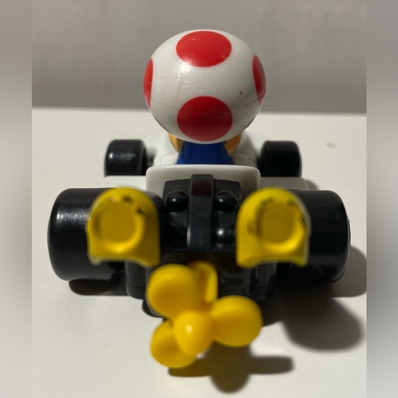 Super MARIO KART Toad NINTENDO 2014 McDonald's MUSHROOM CAR RACER Happy Meal Toy - Picture 4 of 6